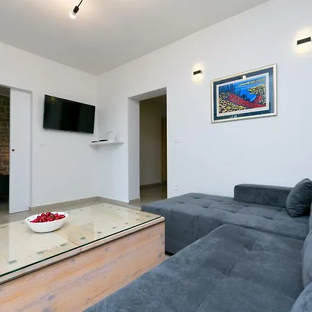Seafront Tambaca Apartment Primosten