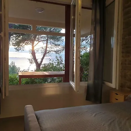 Apartment Seafront Tambaca *