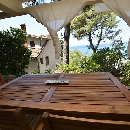 Seafront Tambaca Apartment *