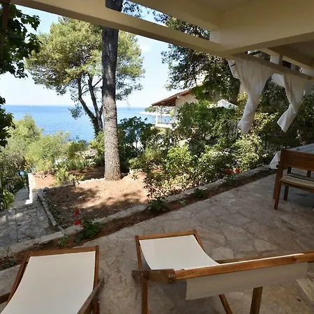 Seafront Tambaca Apartment Primosten